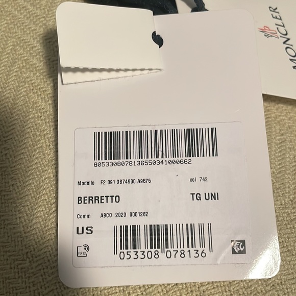 Moncler berretto beanie hat - Picture 2 of 7